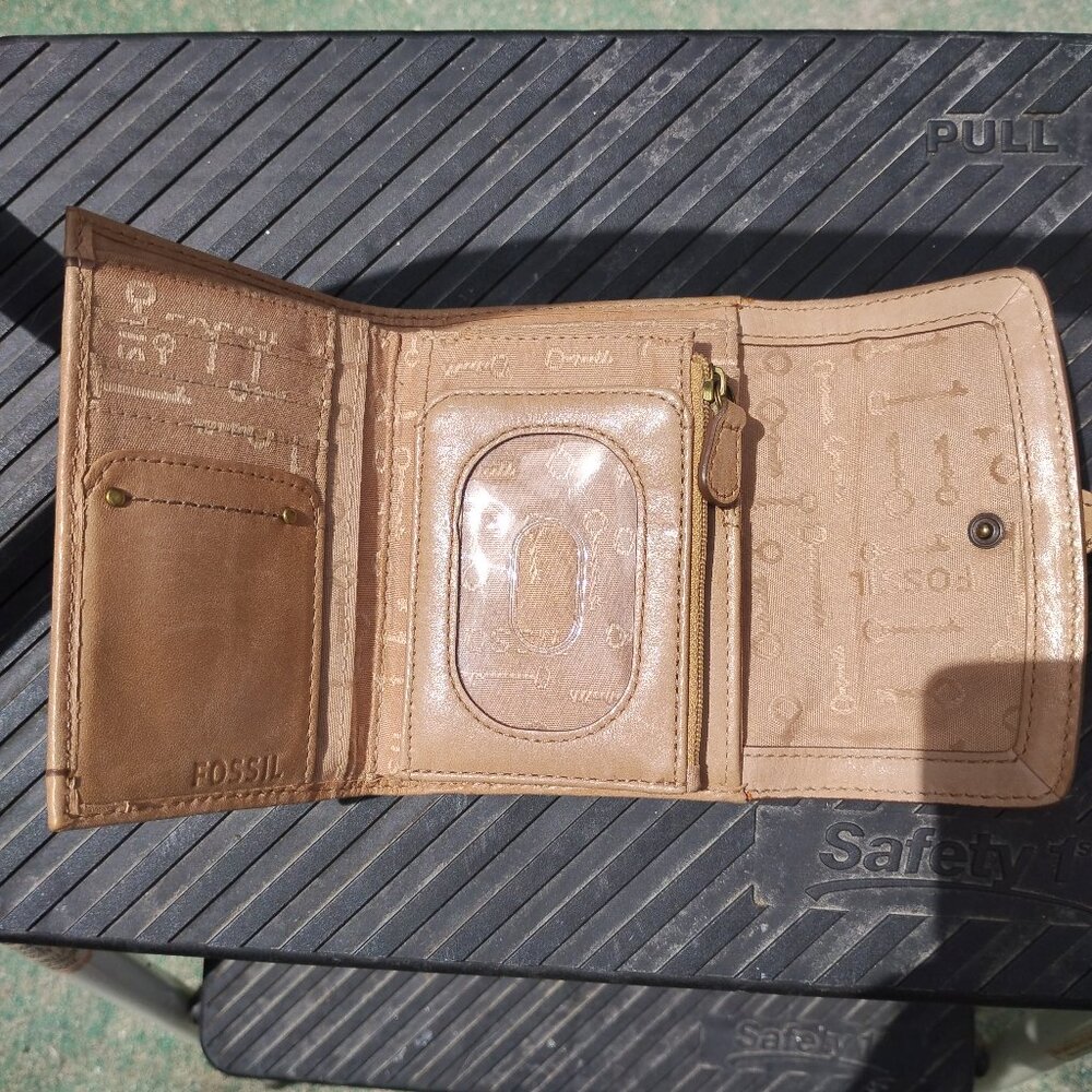 Fossil Wallet